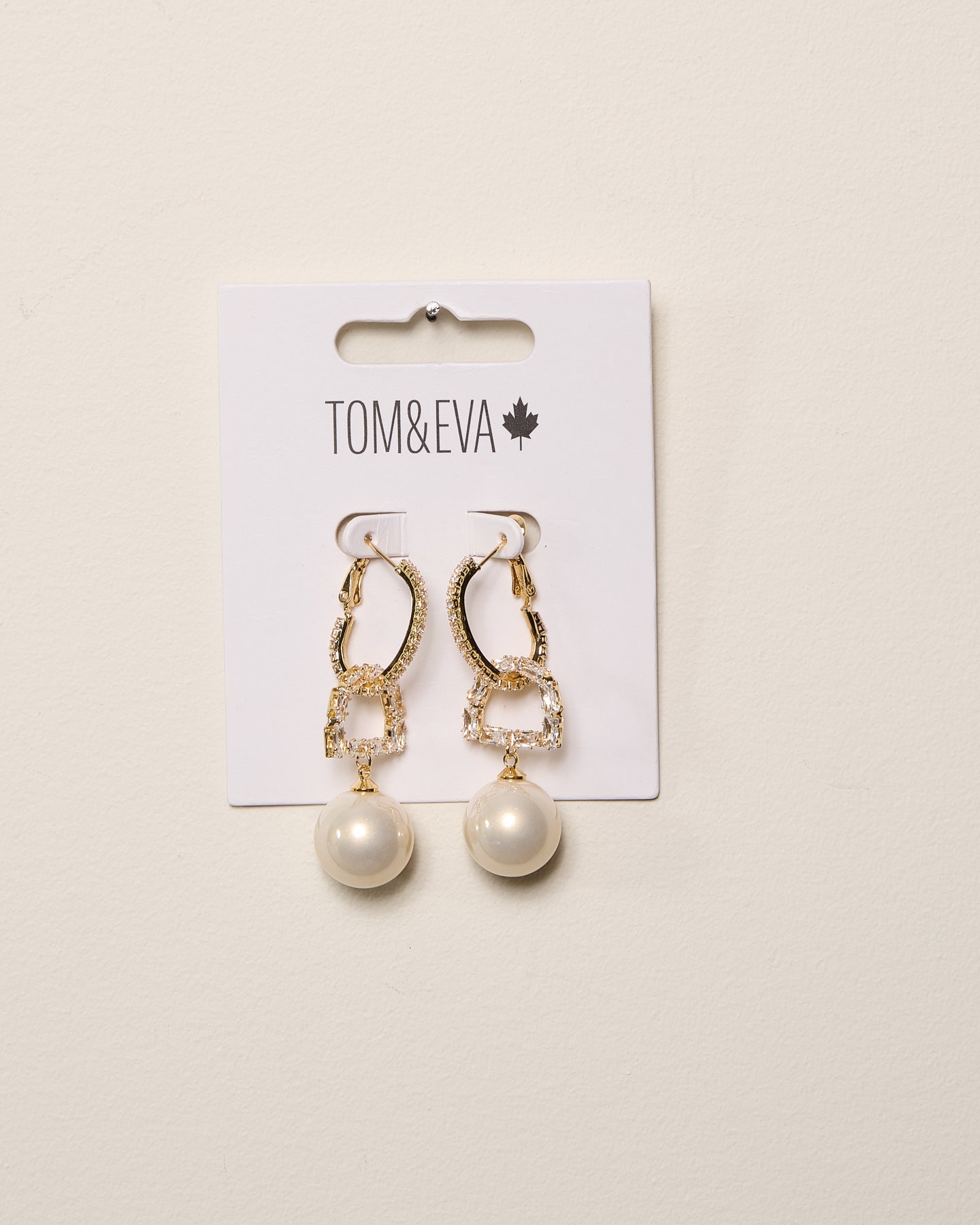 Gold Rhinestone Heart Interlocking Pearly Earrings