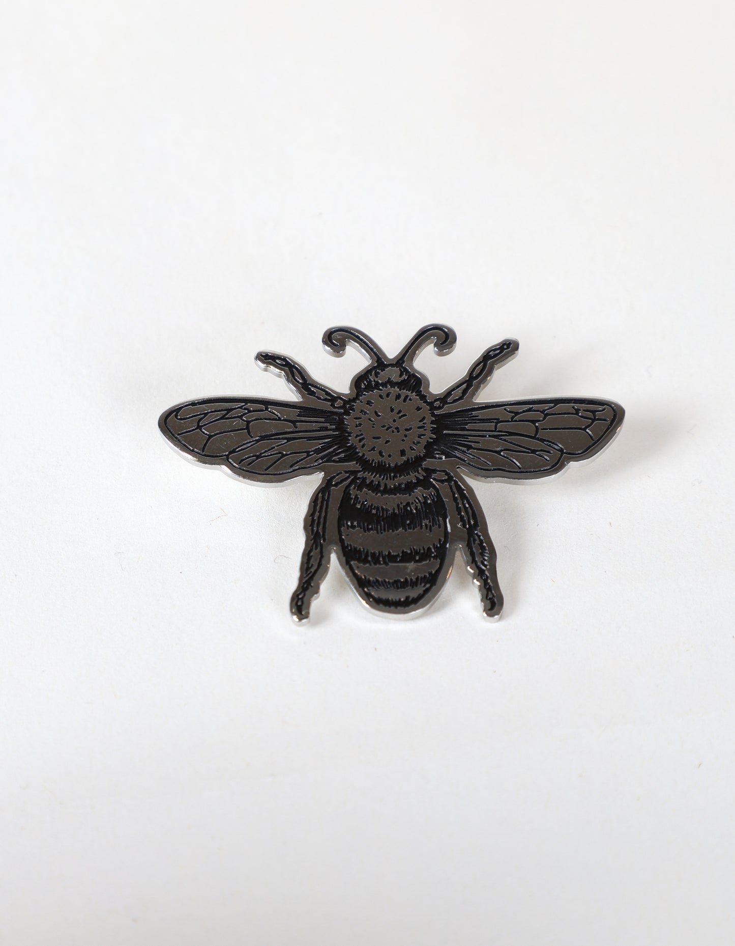 Elegant Bee Brooch in Silver