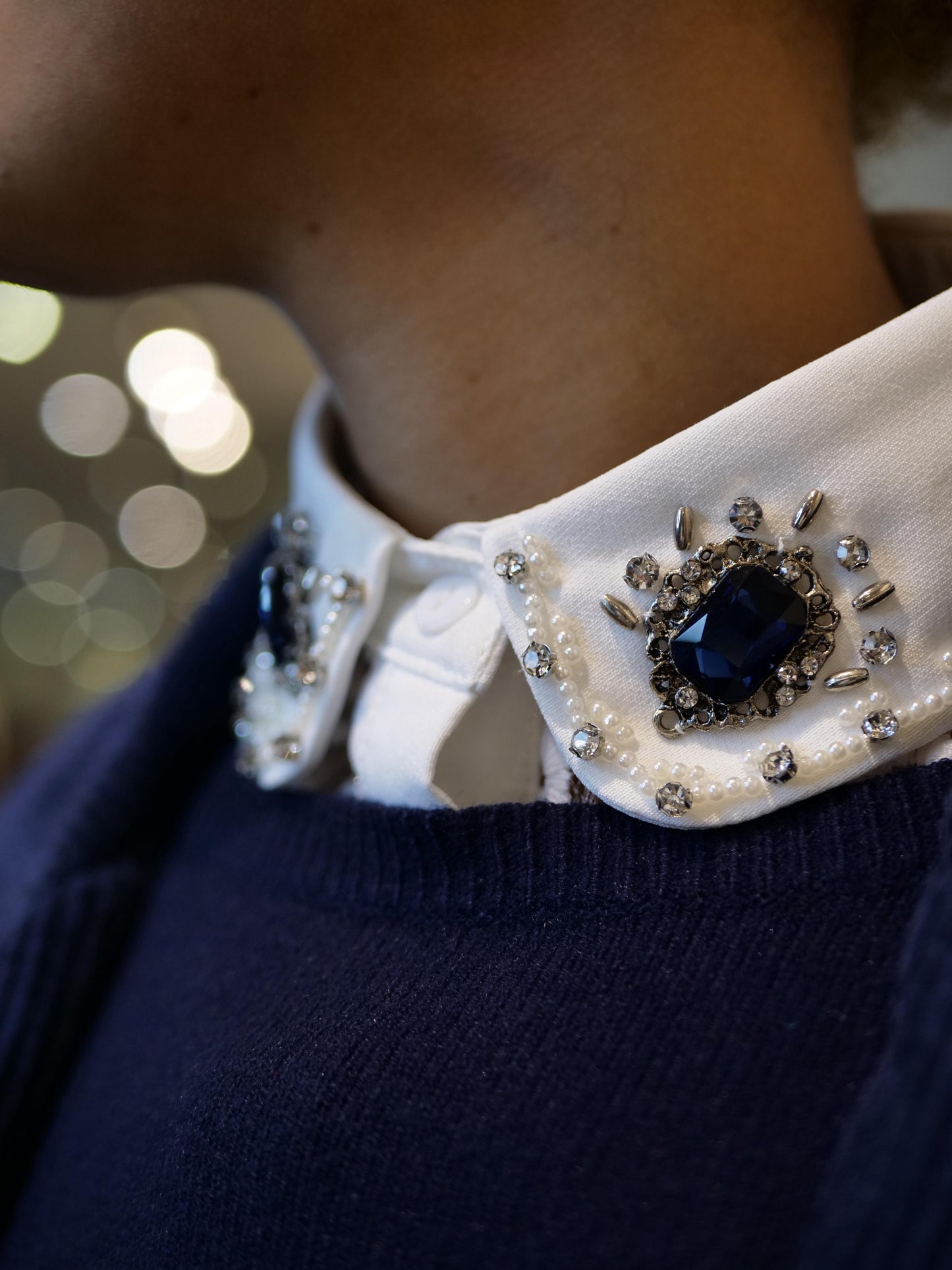 White Ocean Blue Gem Dickie Collar