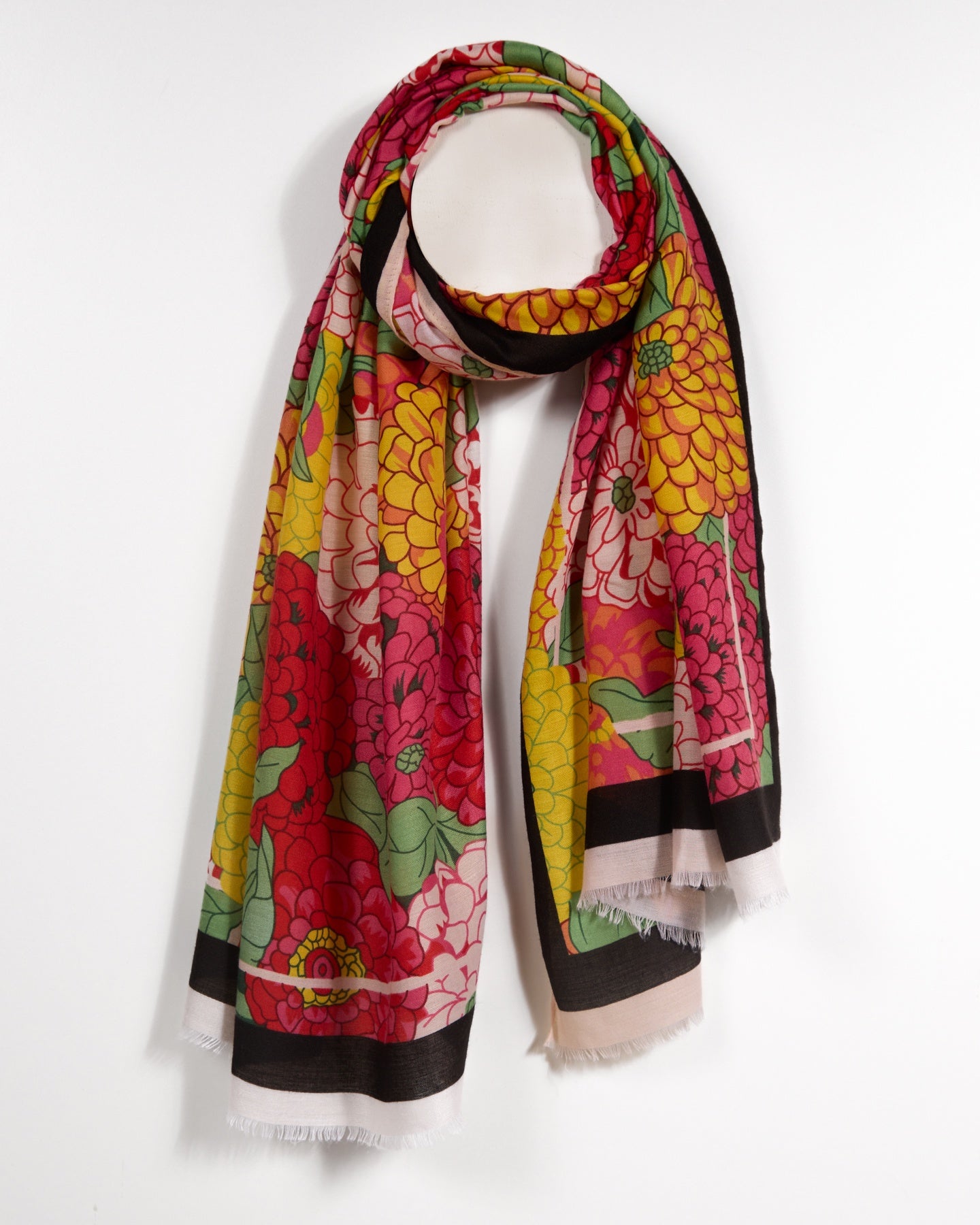Floral Print Scarf in Black Tones for Versatile Elegance