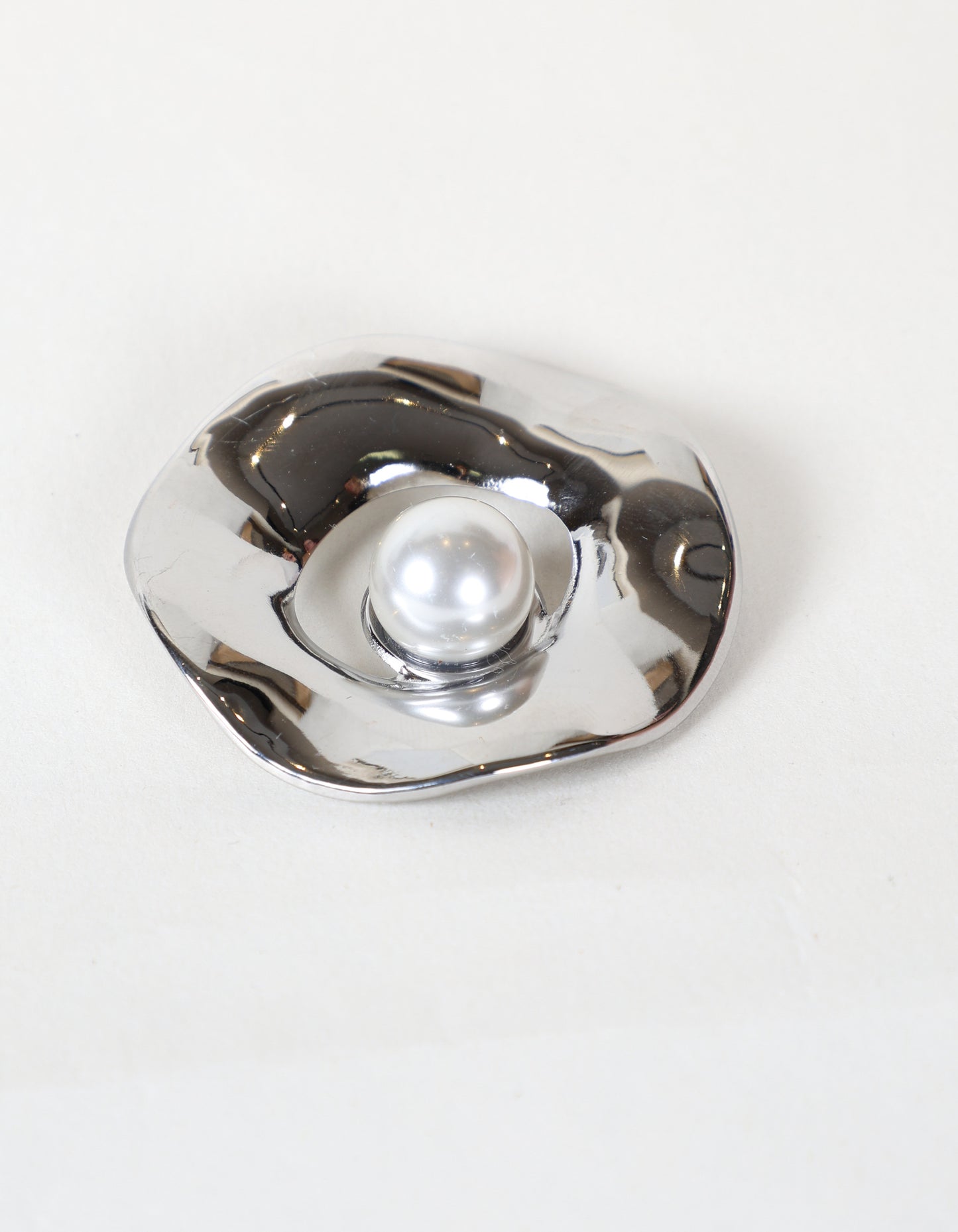 Sculptural Pearl Brooch in Silver