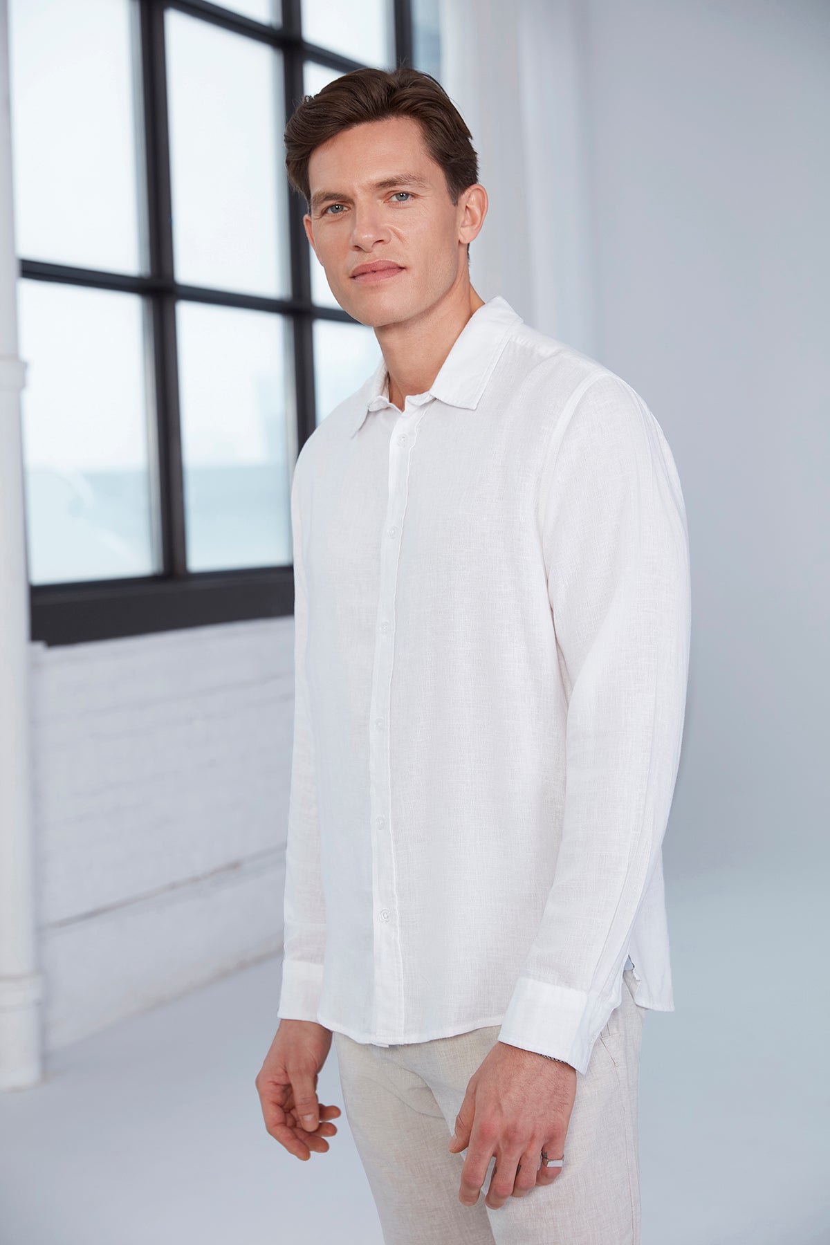 Mens White Heathered Long Sleeve Button Front Shirt