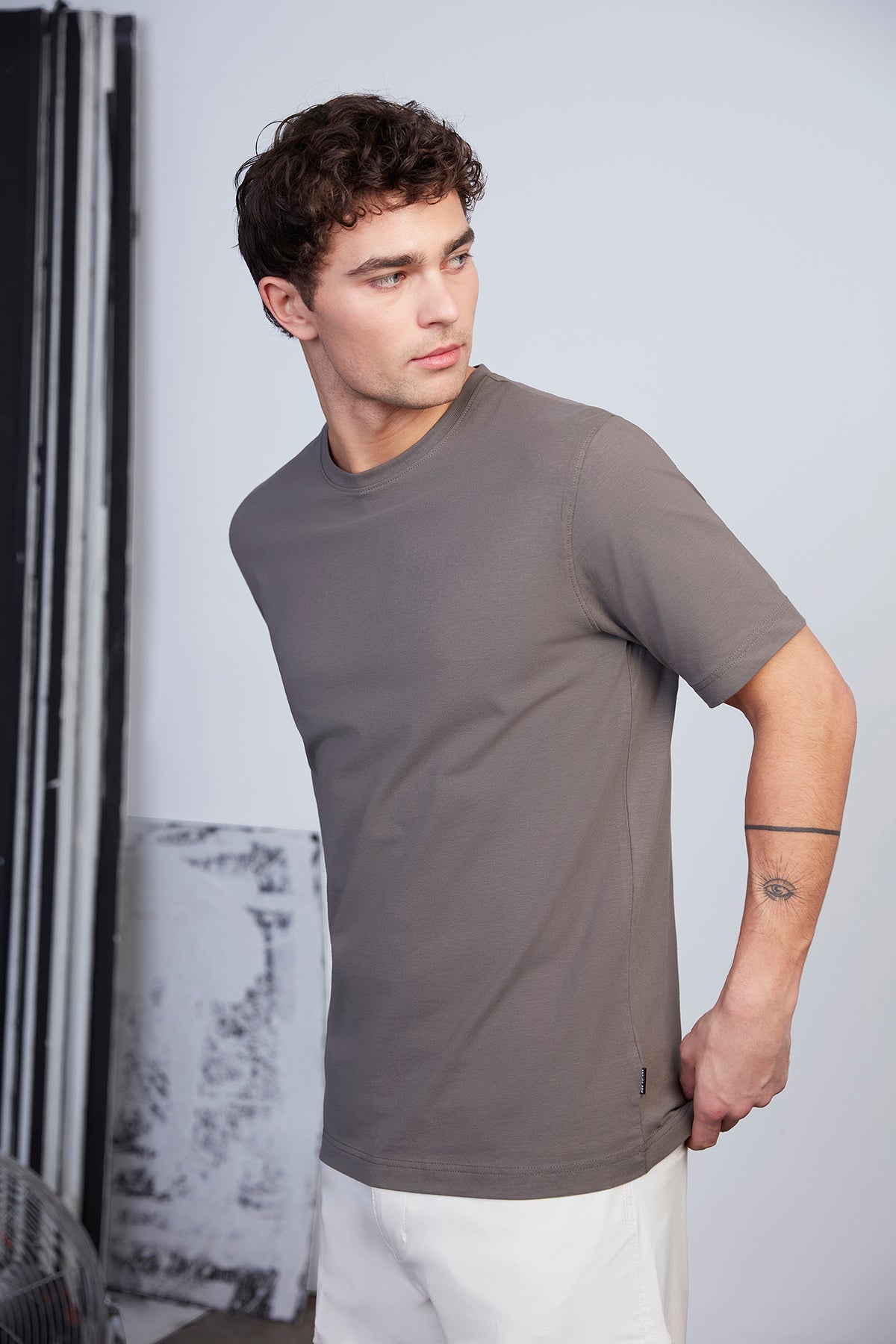 Mens Moss Classic Fit T-Shirt