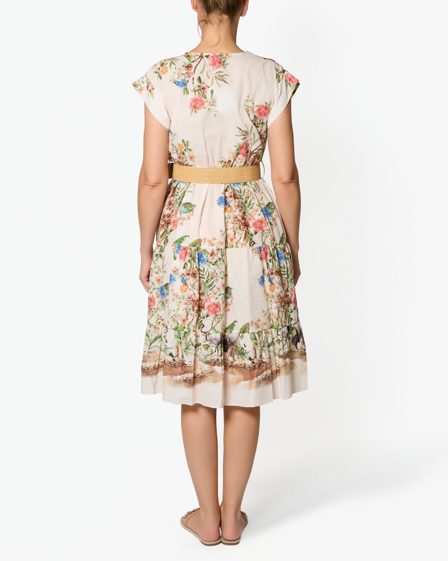 Robe florale campagne ceinturée à manches courtes