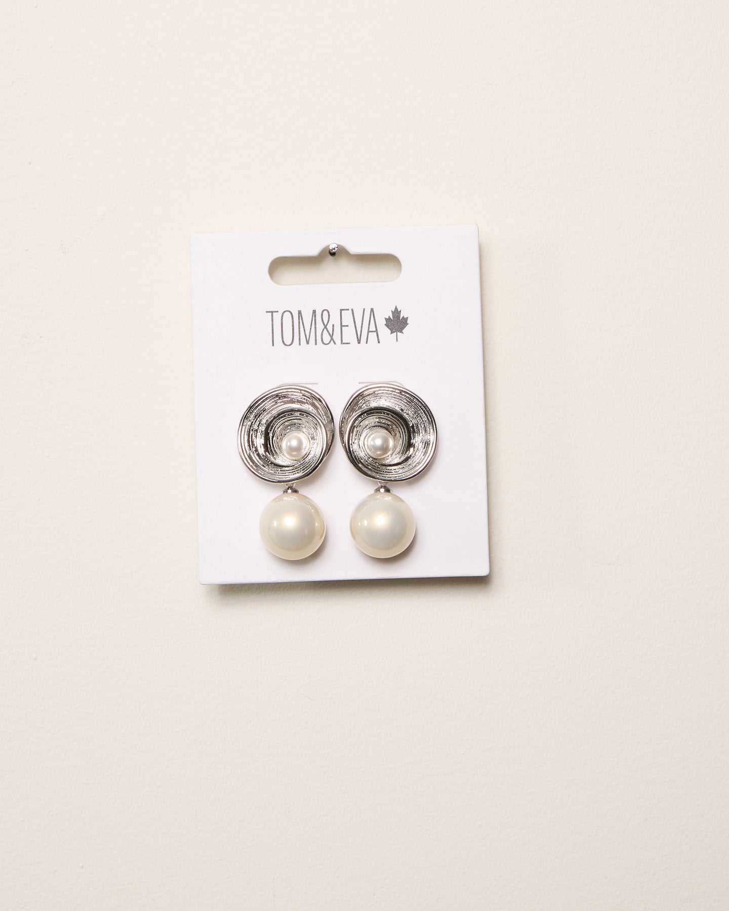 Silver Clam Shell Pearly Dangle Earrings