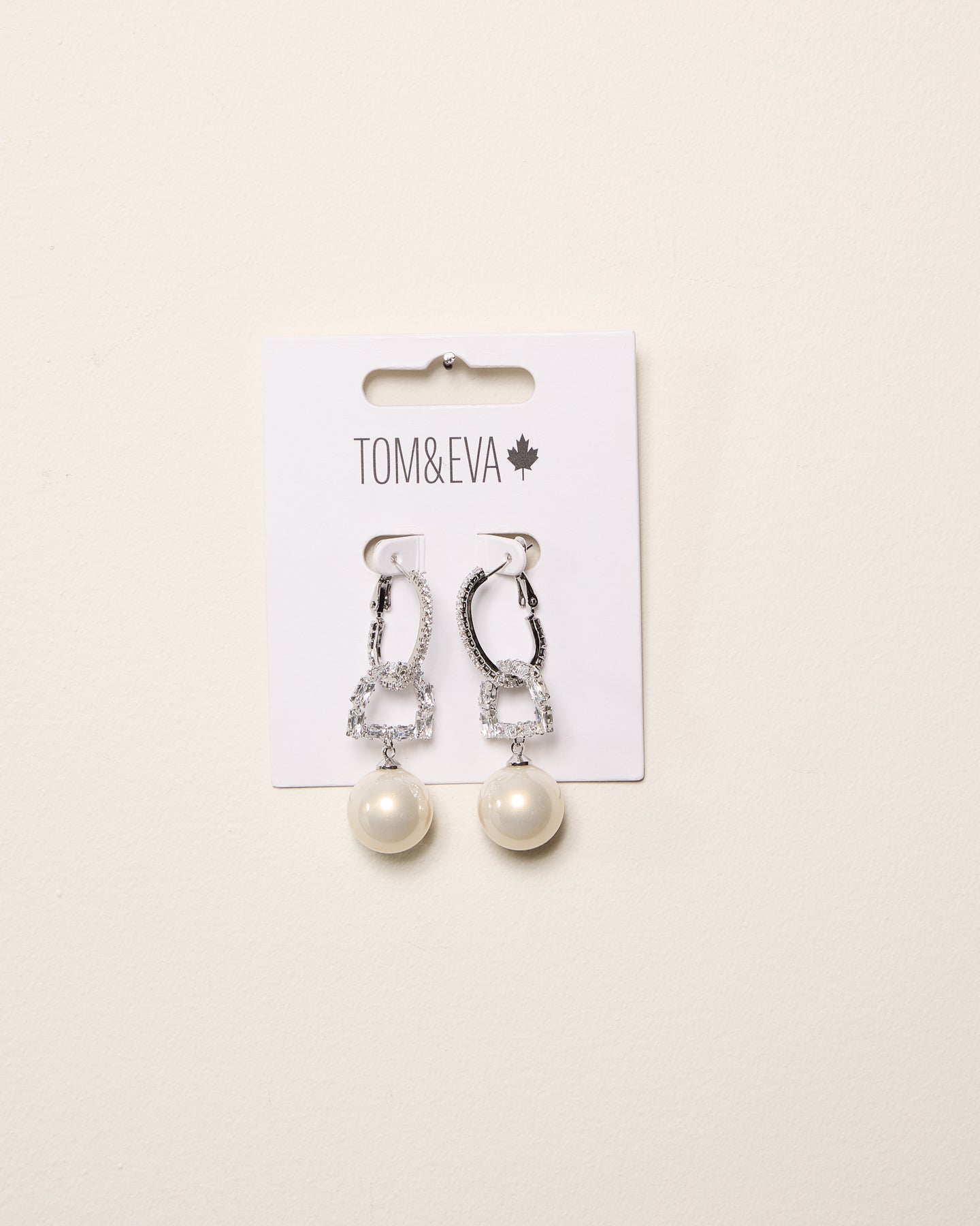 Silver Rhinestone Heart Interlocking Pearly Earrings