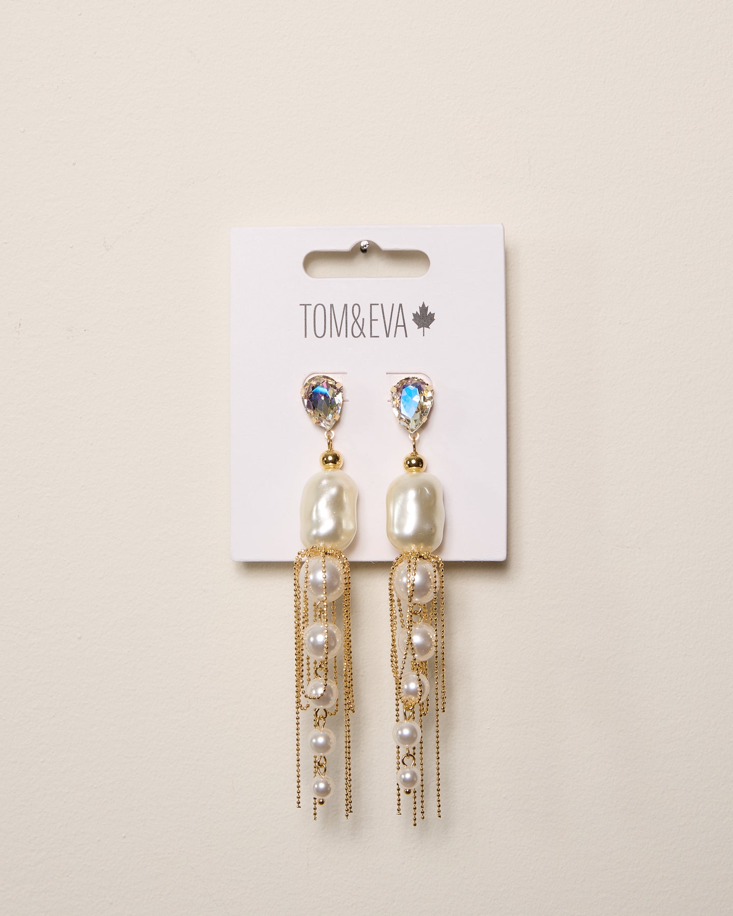 Boucles d’oreilles pendantes avec diamants et perles