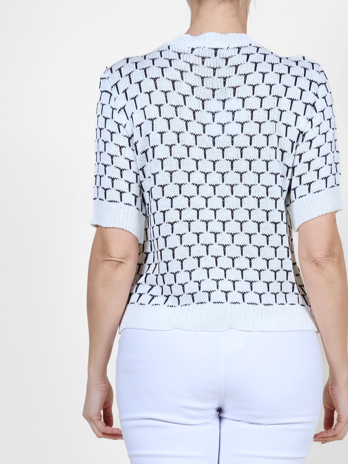White and Black Short Sleeve Knit Sweater with Geometric Hexagon Design