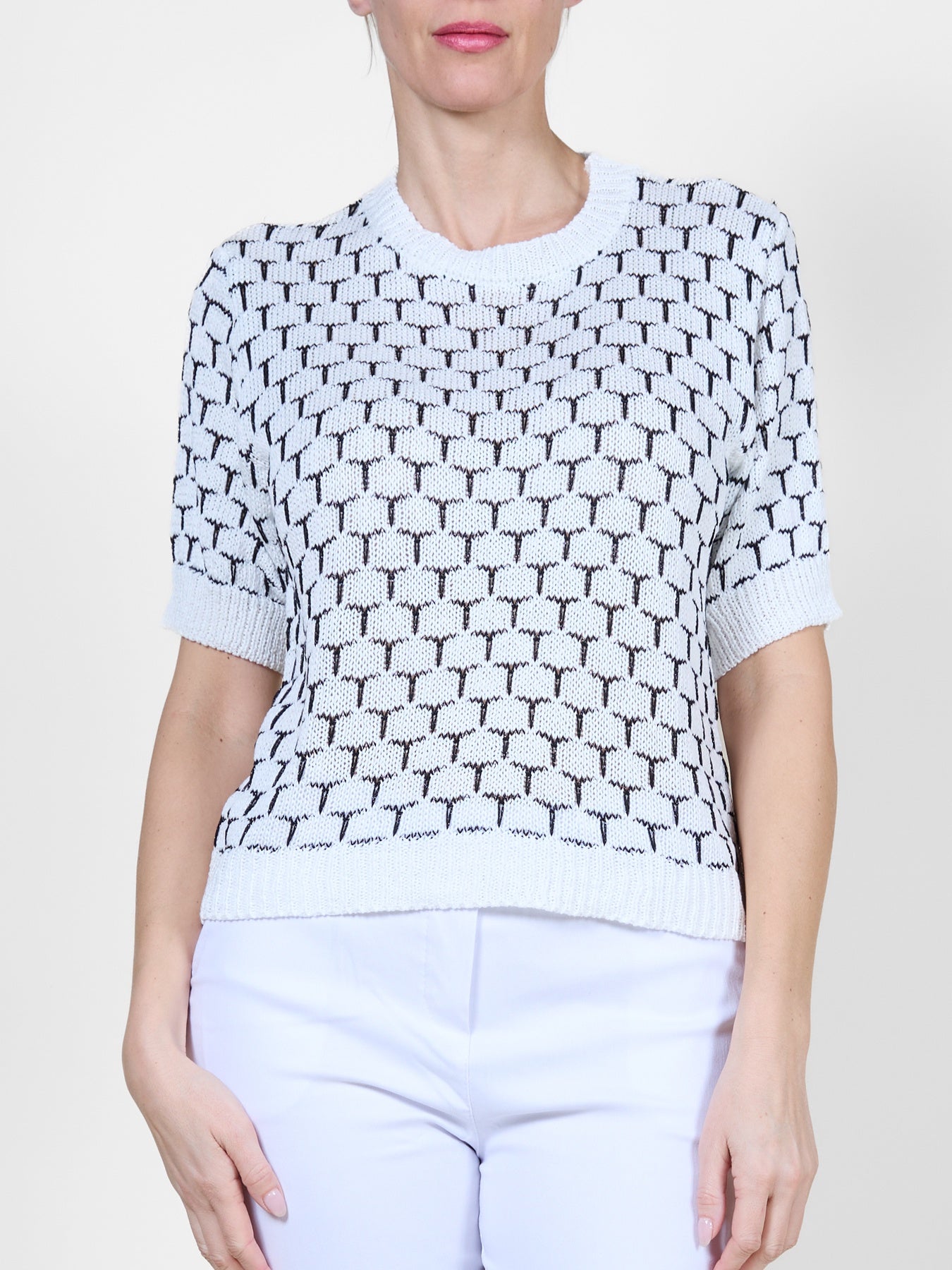 White and Black Short Sleeve Knit Sweater with Geometric Hexagon Design