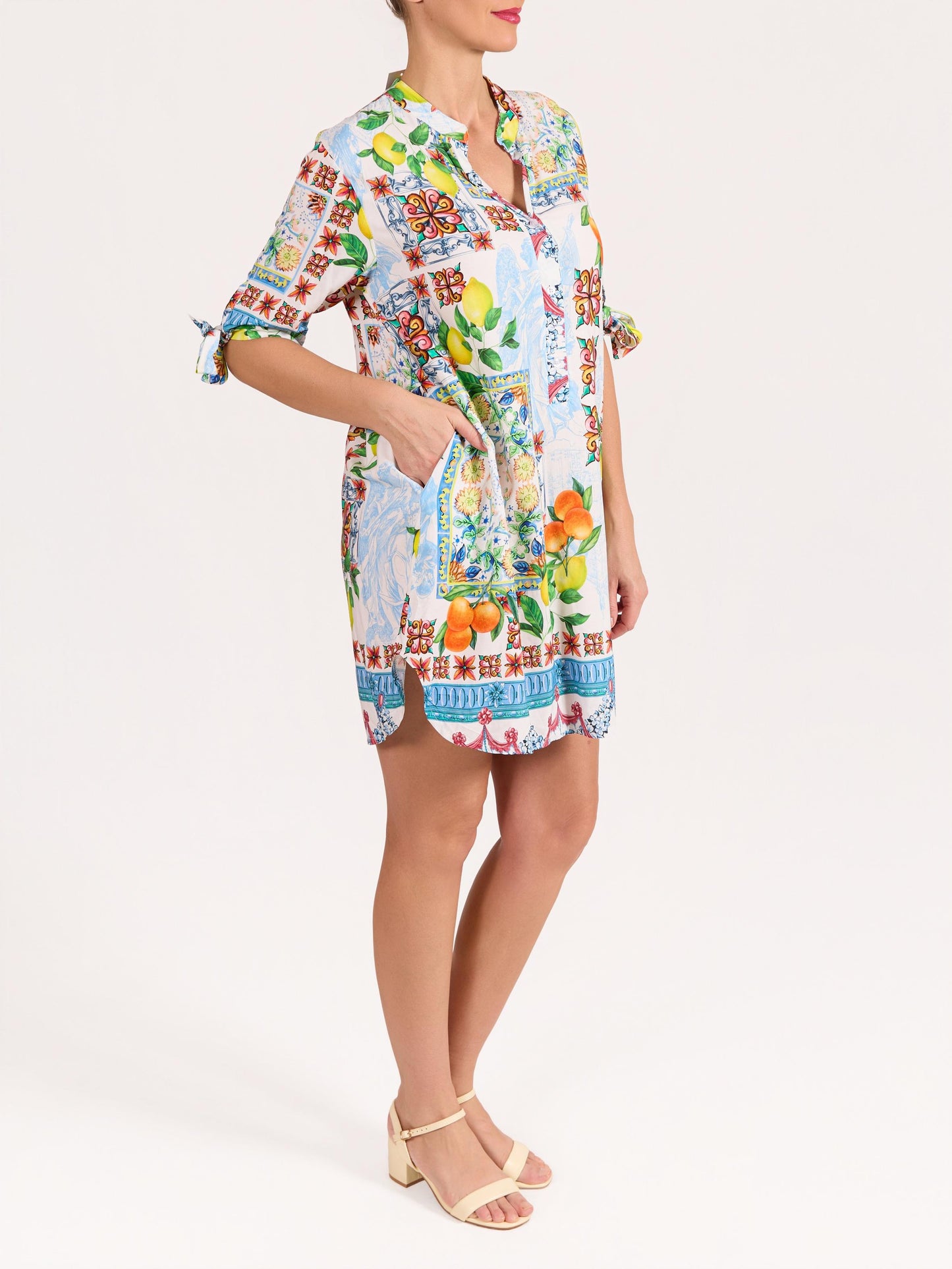Robe à patte de boutonnage avec manches nouées imprimé oranges et citrons